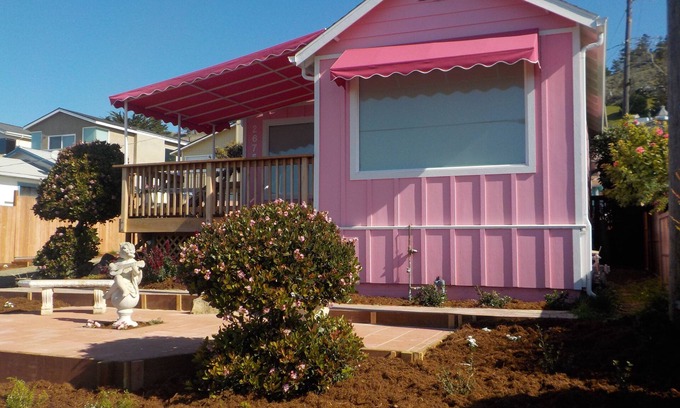 Cayucos Cabaña | Perfect Pink Paradise