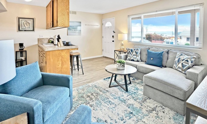 Seaside Apartamento | Perfect Seaside Beach Retreat Minutes to Monterey!