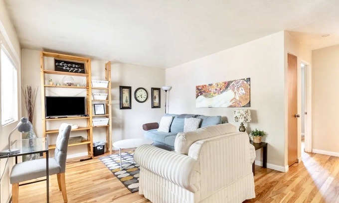 Lakewood Apartamento | Perfect Tacoma Getaway Near Beaches & Downtown!