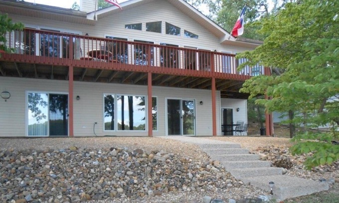 Hot Springs Village Casa | Perfect Vacation Home With Wifi, Gas Grill, and Boat Dock With Slip - Unit 0962 by Redawning