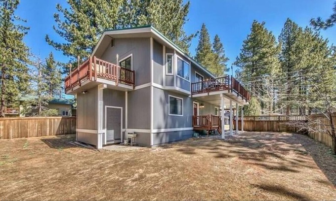 Tahoe Island Casa | Perfect Vacation Home (Sleeps 6)