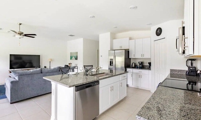 Fussels Corner Casa | New built home in Lakeland