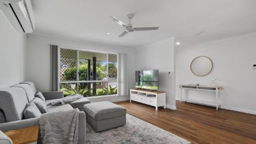 Banksia Beach Casa | Perfectly Located Holiday Retreat