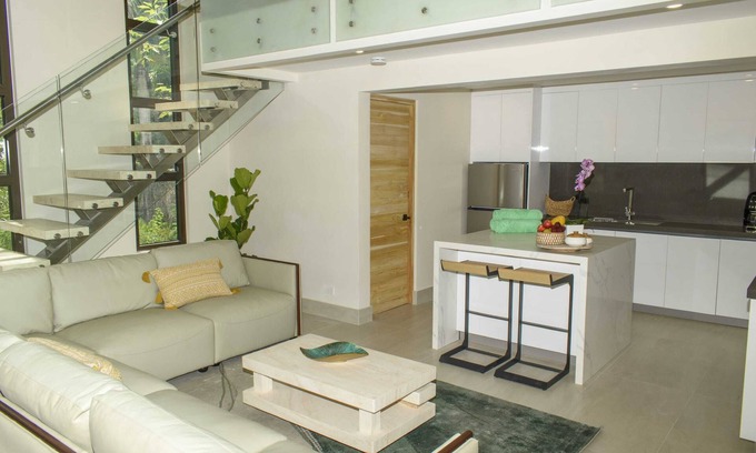 Nosara Apartamento | Perfectly located in Playa Guiones. Walk to the beach, shops, restaurants & yoga