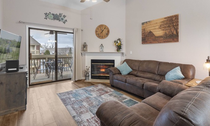 Table Rock Condominio | Perfectly On Pointe 3 Bedroom Condo by Redawning
