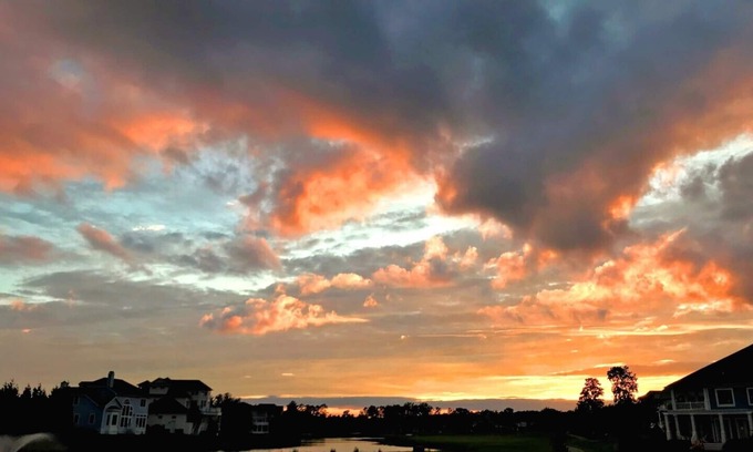 Long Neck Casa | Perfectly situated, great view, sleeps 10+.