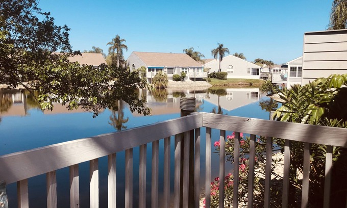 Whitney Beach Villa | Perico Bay Club 3 dormitorios / 2 baños Villa grande en una hermosa comunidad cerrada!
