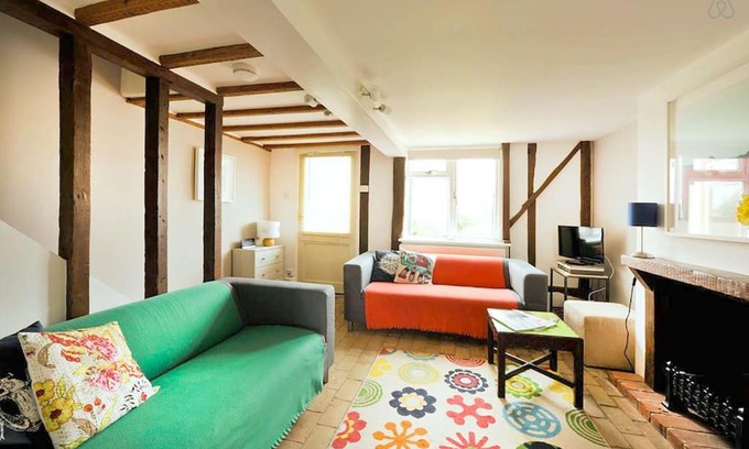 Woodbridge Casa | Period Cottage near Suffolk Coast and Forest