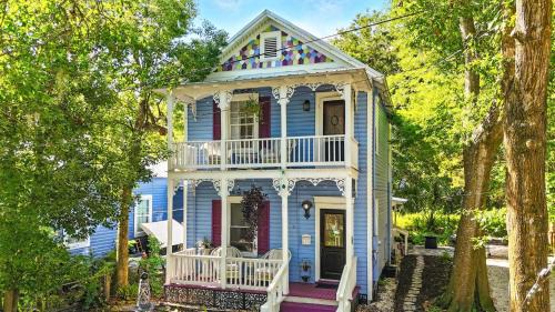 Lincolnville Casa | Periwinkle Perch - Home for 4