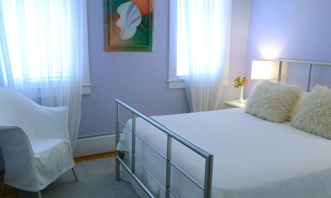 Mount Dora Cama Y Desayuno | Periwinkle Room at Adora Inn - Plazas 2