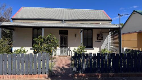 Nyngan Casa | Perrington on Pangee