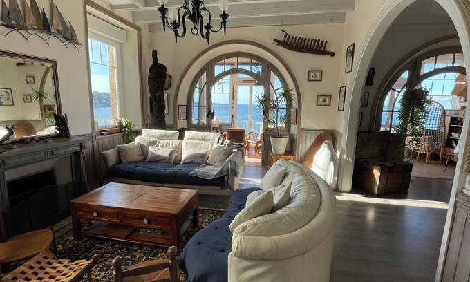 Perros-Guirec Villa | Perros Guirec, villa en un acantilado, cerca de la playa de Trestraou y del centro de la ciudad