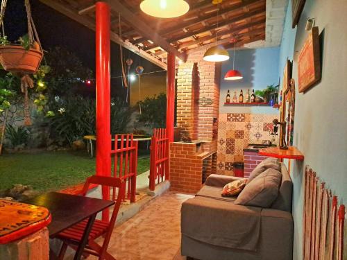Lumiar Casa | Perto de tudo em Lumiar com churrasqueira, fogão a lenha e estacionamento