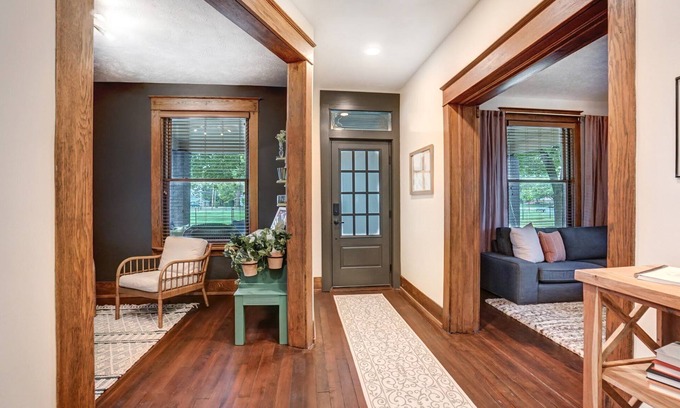 New Haven Casa | Pet/Family Friendly Home w/Master Loft