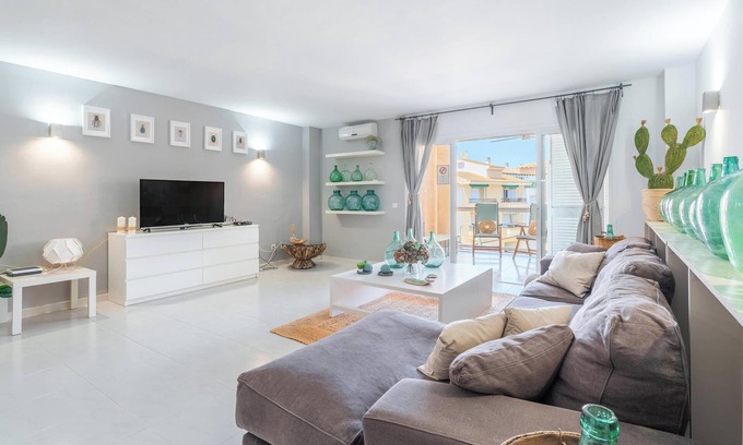 Colonia Sant Jordi Apartamento | Apartamento que admite mascotas Villa Marina 34 con vistas al mar, balcón y Wi-Fi