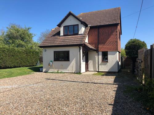 Purleigh Casa | Pet Friendly Home in Chelmsford-Hot Tub-Sleeps 6