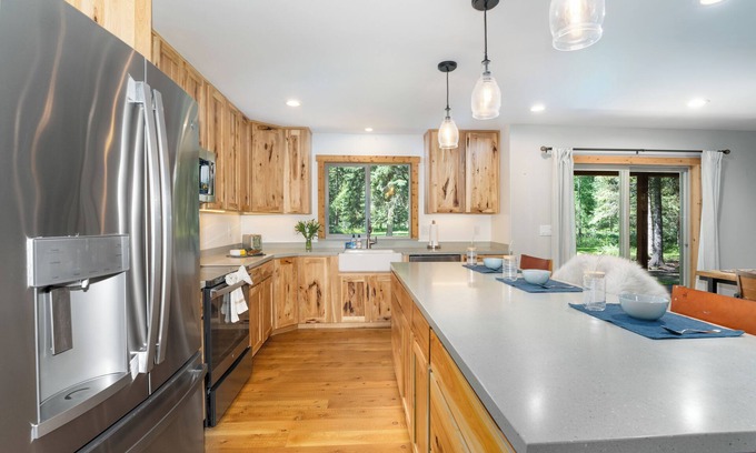 Whitefish Casa | Pet Friendly + 12 Mins Drive to Downtown, Nearby Dining and Shopping!