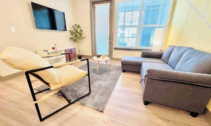 Florida Central Atlantic Coast Apartamento | Pet-Friendly, 15 Min to Parks, King Bed, Amenities