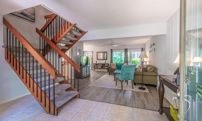 Sea Pines Casa | PET FRIENDLY! 503 Plantation Club Walk to Pool Sleeps 6 Sea Pines