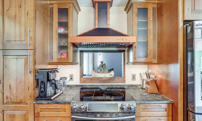 Alexander Casa | Pet-Friendly Alexander Home: 7 Mi to Asheville!