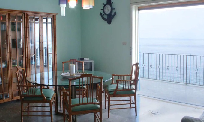 Aci Trezza Apartamento | Appartamento Luca, que admite mascotas, con vistas al mar, balcones y Wi-Fi