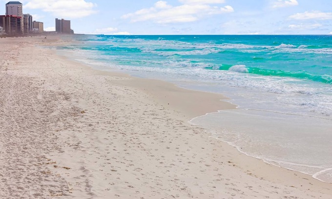 Holiday Beach Casa | Pet Friendly Beach House - Sunset Escape