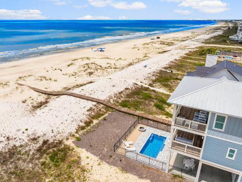 Port St. Joe Casa | Pet Friendly Beach House - Sand Castle Hideaway by Panhandle Getaways
