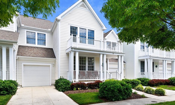 Ocean View Villa | Pet-Friendly Bear Trap Stay w/ Pools & Amenities!