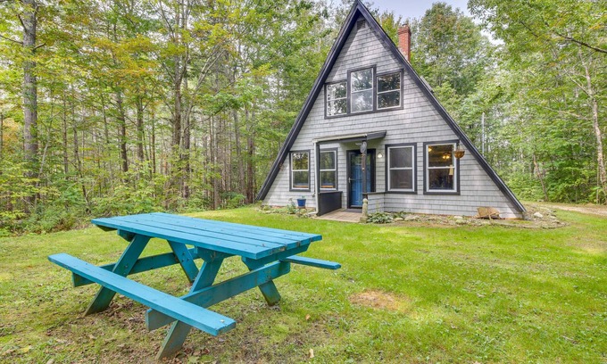 Belfast Casa | Pet-Friendly Belfast Retreat - 2 Mi to Downtown!