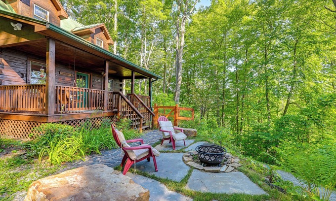 Bryson City Cabina | NUEVO-Rústico Bryson City Cabin w / Fire Pit por la pesca
