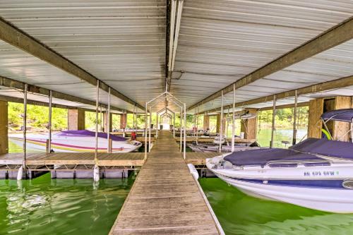 Greers Ferry Casa | Pet-Friendly Cabin with Designated Boat Slip!