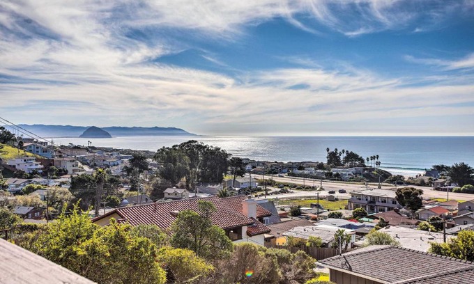Cayucos Casa | Pet-Friendly Cayucos Home with Ocean Views!