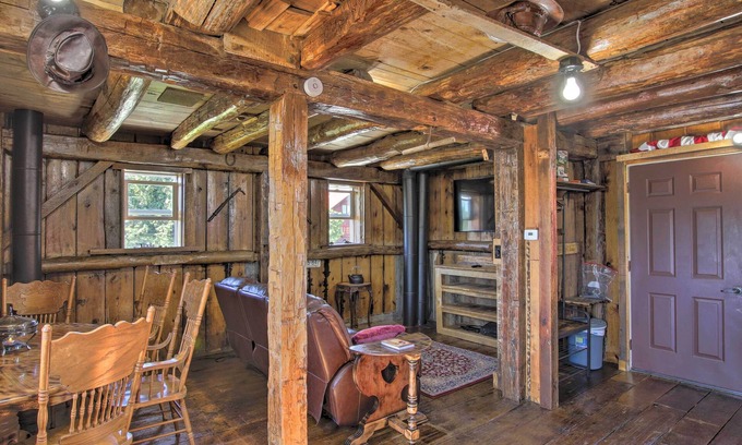 Fond du Lac Apartamento | Pet-Friendly Countryside Cottage w/ Fire Pit!