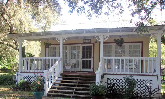 Eustis Casa | Se aceptan mascotas Country Bungalow debajo de los robles