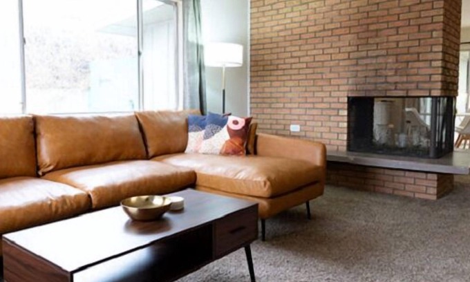 Farmington Casa | Pet Friendly - Downtown Farmington - 6+ Months Minimum