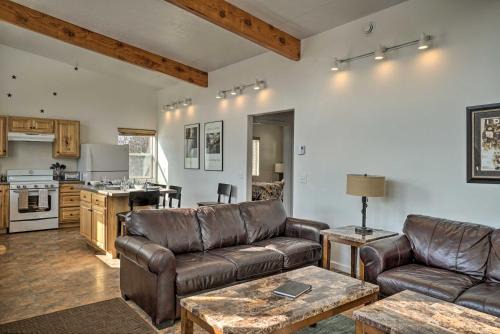 Fritz Creek Apartamento | Pet-Friendly Duplex with Northern Lights Aurora View