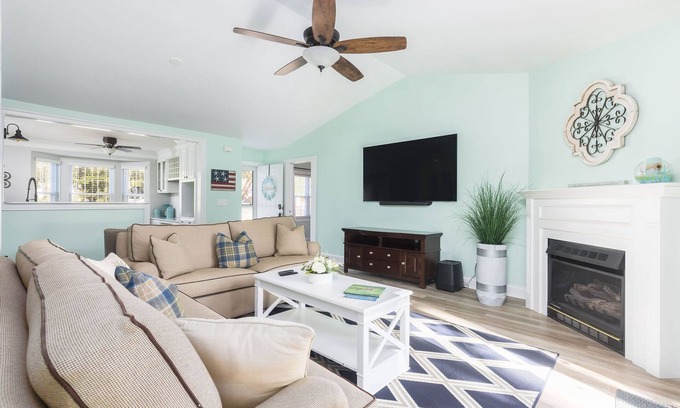 Mount Pleasant Cabaña | Pet Friendly, Entire Home, Close to the Beach & Charleston