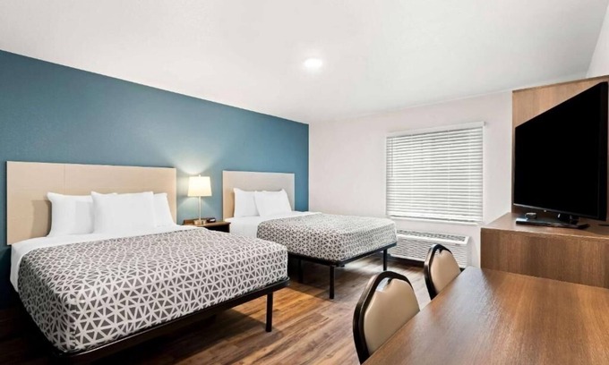 Dupont Hotel | Pet-Friendly Extended Stay Near Downtown Denver, Wildlife Refuge, and Stadiums