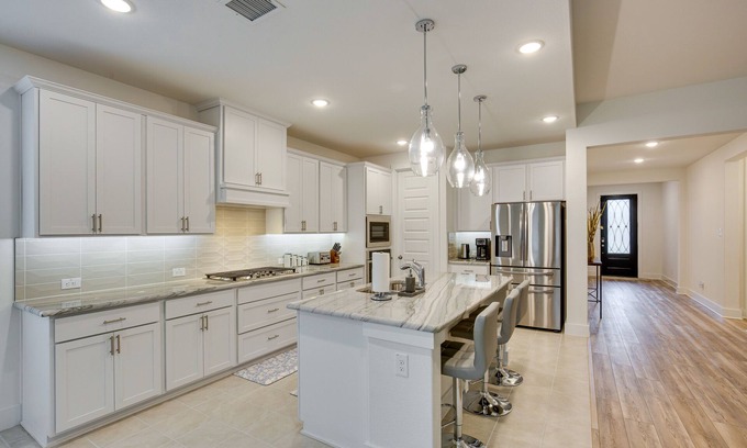 Fate Casa | Pet-Friendly Fate Home w/ Yard & Fireplace!