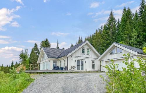 Eidsvag Casa | Pet Friendly Home In Eidsvåg I Romsdal