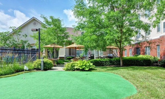 Lexington Hotel | Pet-Friendly Hotel Unit w/ Seasonal Pool, BBQ & Free Parking