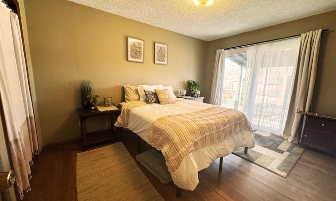 Ridgway Casa | Pet friendly in Town Location Ridgway! 3 min Walk to the Park.