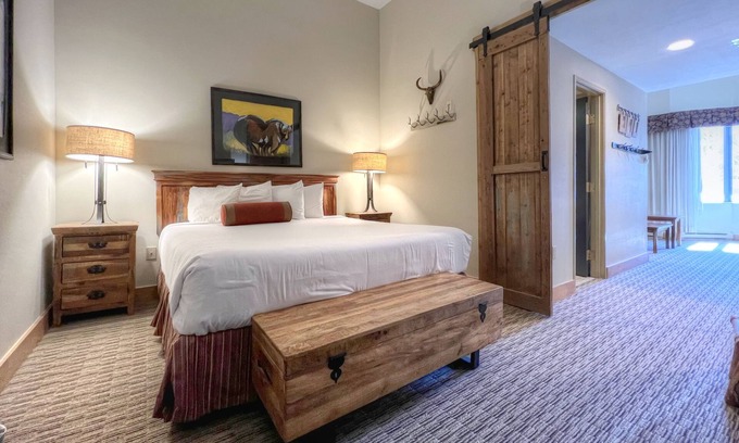 Crested Butte Hotel | Suite de PET FRIENDLY Rey en la base de la montaña!