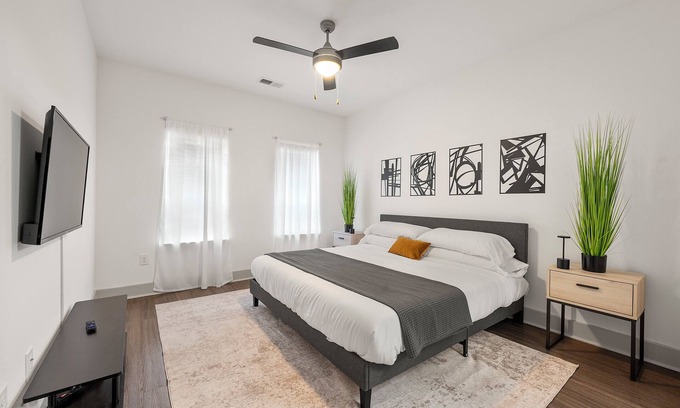 Westside Condominio | Pet-friendly King Suite in Midtown Atlanta