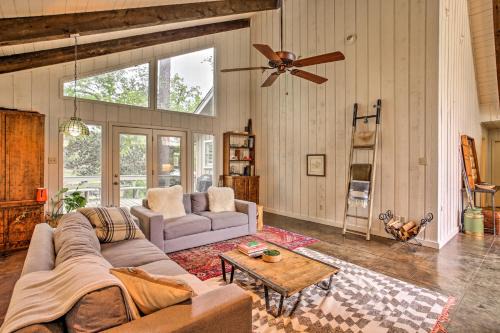Athens Casa | Pet-Friendly Lake Athens Home with Fireplace!