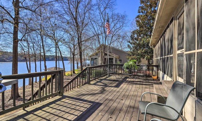Eatonton Casa | Pet-Friendly Lake Sinclair Home w/ Boat Dock!
