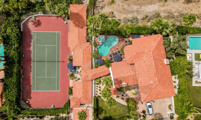 The Mesa Casa | Pet-friendly luxury estate in The Mesa, 360-views in South Palm Springs