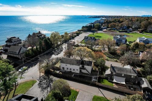 Marblehead Casa | Pet-Friendly Marblehead Home Near Preston Beach!