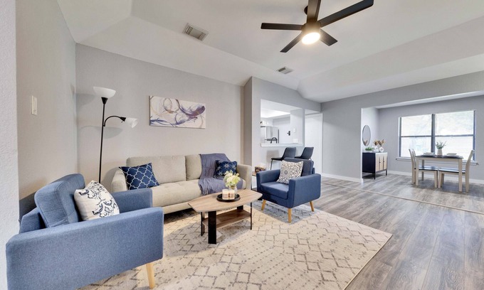 Los Indios Casa | Pet Friendly! Modern 2BR w/ King Bed + Fast Wi-Fi!