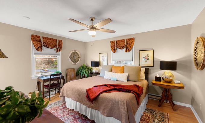 Weaverville Cabaña | Pet-Friendly Mountain View Cottage - Large deck & views of Blue Ridge Mtns.